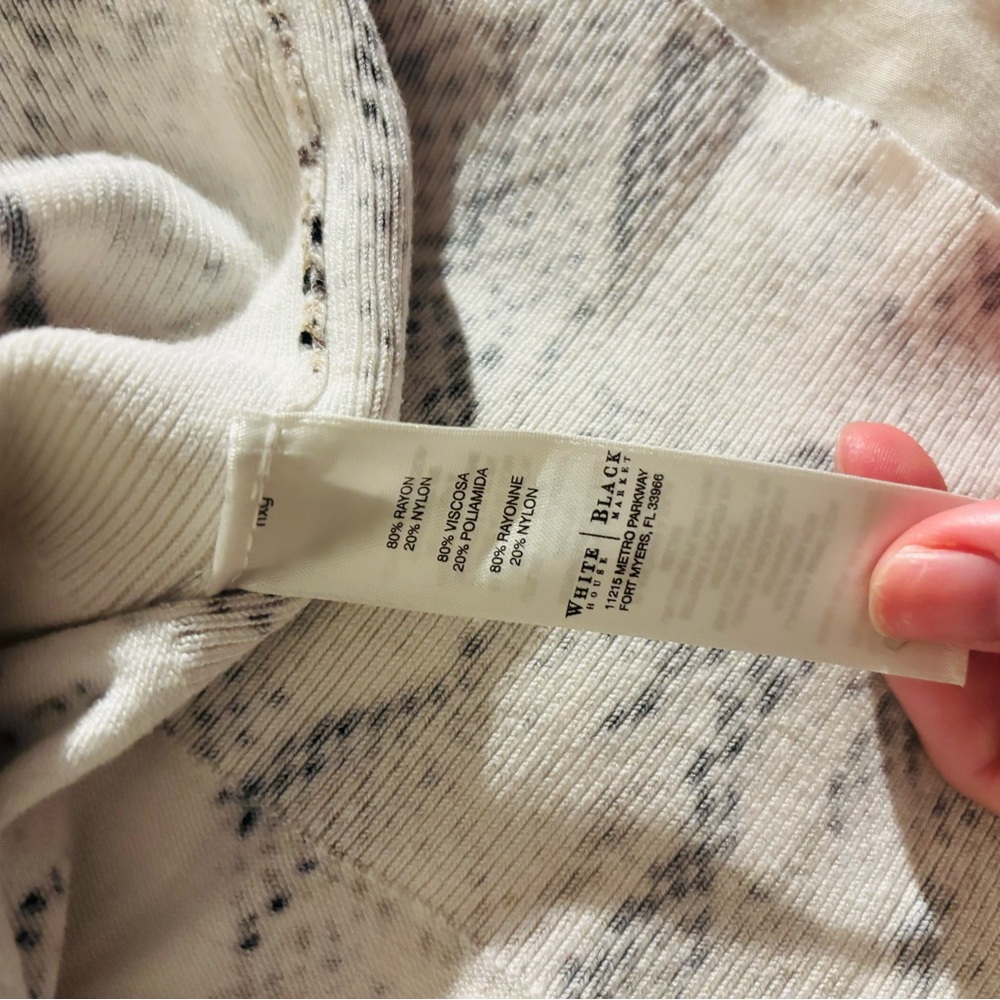 WHITE HOUSE BLACK MARKET, Floral Zebra Snakeskin Print Snap Cardigan Sweater, M - Picture 5 of 6